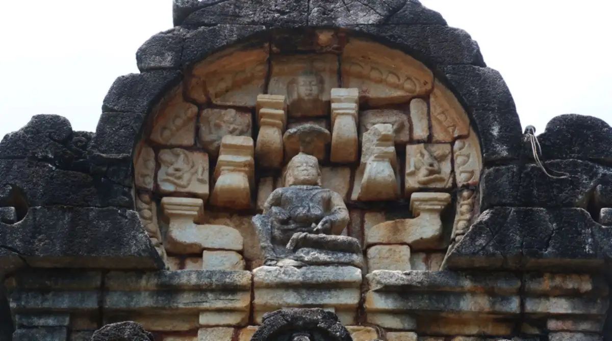 Kuvera Statue
